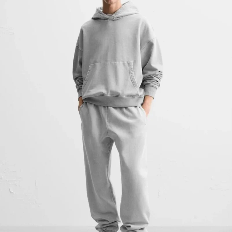 Men's sports track suit in breathable polyester fabric - perfect for gym and training.